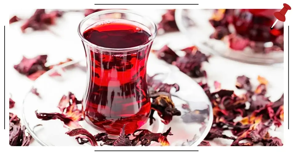 Szklanka herbaty z hibiskusa